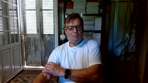 _123_voyeur_ online show from May 29, 9:51 am