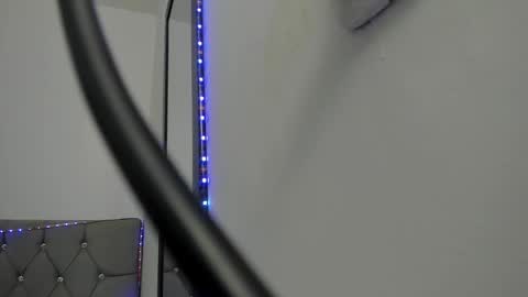 Snapshot of _1dereck chatting on February 13, 9:16 am DERECK online show from February 13, 9:16 am