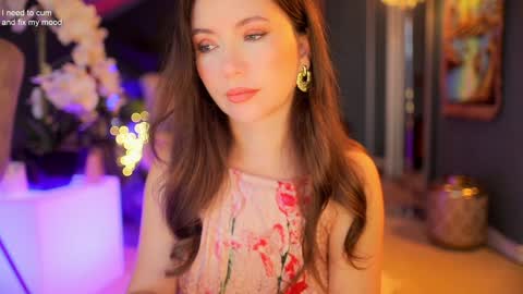 Snapshot of _1s___ chatting on October 31, 4:13 am Sophia online show from October 31, 4:13 am