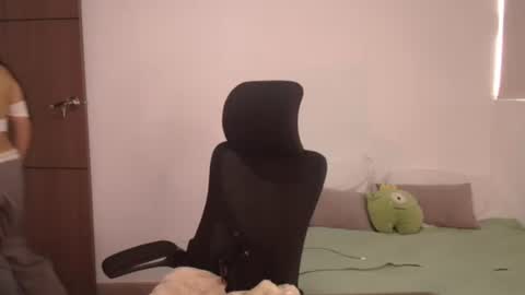 Snapshot of _abbyyyy_ chatting on June 5, 4:24 pm abby 3 online show from June 5, 4:24 pm
