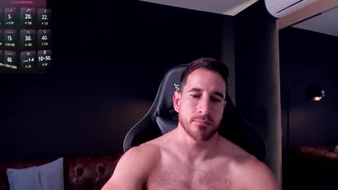 _adamcoper_ online show from March 19, 3:38 pm