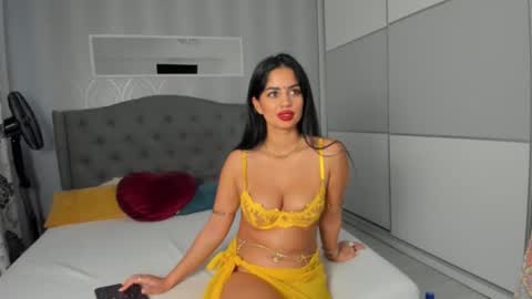 Adelle online show from October 25, 12:23 pm