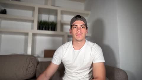 _aesthetic online show from October 13, 12:27 pm