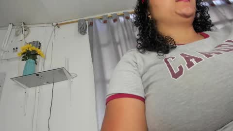 Snapshot of _aithanaa_ chatting on May 24, 4:12 pm _aithanaa_ online show from May 24, 4:12 pm