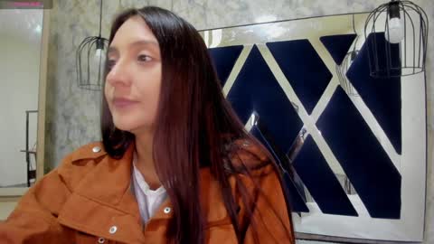 Snapshot of _alaia_collway_ chatting on January 20, 11:56 am Alaia online show from January 20, 11:56 am