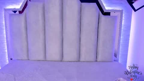 Snapshot of _alaia_collway_ chatting on February 15, 2:55 pm Alaia online show from February 15, 2:55 pm