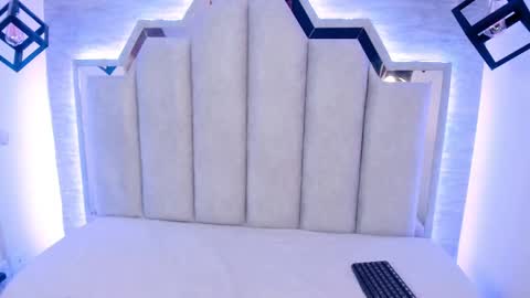 Snapshot of _alaia_collway_ chatting on February 26, 5:50 pm Alaia online show from February 26, 5:50 pm