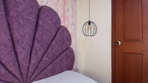 Snapshot of _alaia_collway_ chatting on October 17, 11:24 am Alaia online show from October 17, 11:24 am