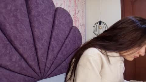 Snapshot of _alaia_collway_ chatting on October 18, 11:55 am Alaia online show from October 18, 11:55 am