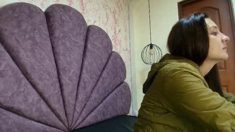 Snapshot of _alaia_collway_ chatting on October 28, 11:47 am Alaia online show from October 28, 11:47 am