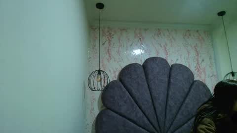 Snapshot of _alaia_collway_ chatting on November 12, 11:32 am Alaia online show from November 12, 11:32 am