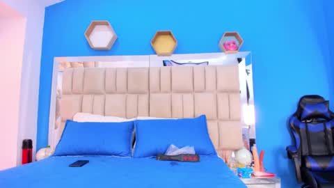 Snapshot of _alana_johnson chatting on September 27, 12:32 pm _alana_johnson online show from September 27, 12:32 pm