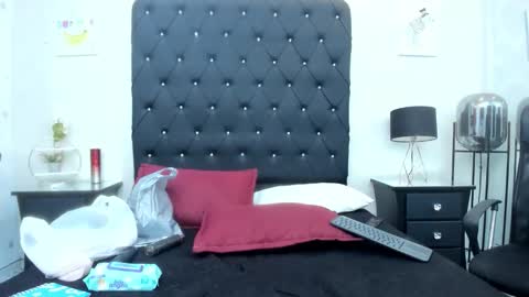 Snapshot of _alana_johnson chatting on December 13, 7:53 pm _alana_johnson online show from December 13, 7:53 pm