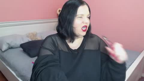 _alexandra_ray_ online show from November 24, 11:10 am