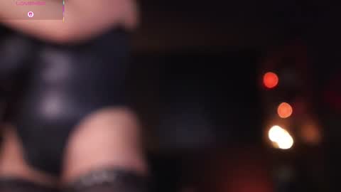 Snapshot of _alice_d chatting on November 24, 7:57 pm Miss Alice My internet sucks these days see you soon online show from November 24, 7:57 pm