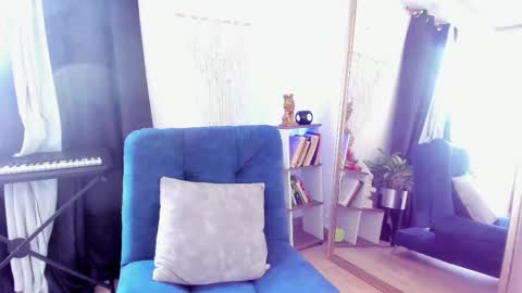 Snapshot of _alicelewis chatting on February 24, 8:40 pm Alice online show from February 24, 8:40 pm