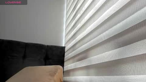 Snapshot of _aliice_1 chatting on December 1, 6:52 pm Alice online show from December 1, 6:52 pm