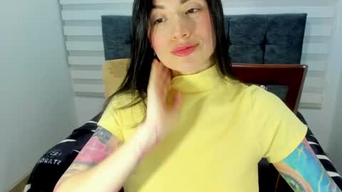 Snapshot of _aliice_1 chatting on December 16, 2:36 am Alice online show from December 16, 2:36 am