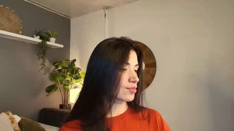 Snapshot of _aliice_1 chatting on February 13, 12:13 am Alice online show from February 13, 12:13 am