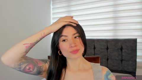 Snapshot of _aliice_1 chatting on September 21, 5:58 pm Alice online show from September 21, 5:58 pm