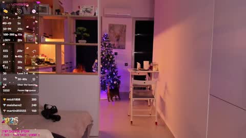 Mia online show from January 5, 4:27 pm