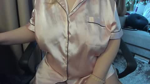 lisa online show from February 14, 10:12 am