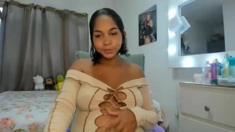 Snapshot of _analia chatting on May 2, 10:59 pm Analia online show from May 2, 10:59 pm