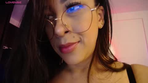 Snapshot of _andrea_gomez1 chatting on November 26, 10:55 pm andrea online show from November 26, 10:55 pm