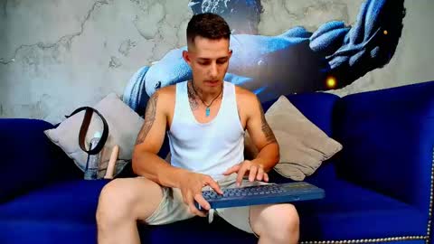 Angel Rivera online show from April 14, 6:36 pm