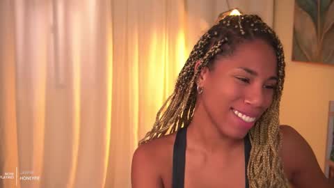 Snapshot of _angeleyes chatting on October 3, 9:56 pm Angie -  online show from October 3, 9:56 pm