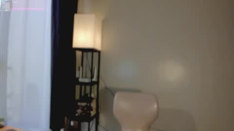 Snapshot of _ann1e_ chatting on February 17, 4:31 am annie . online show from February 17, 4:31 am