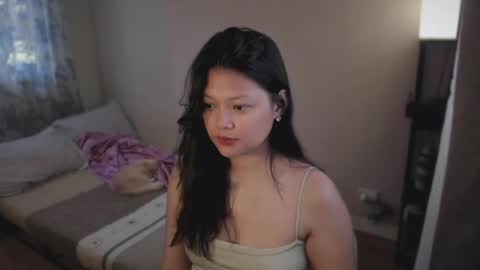 annie . online show from April 14, 3:34 am