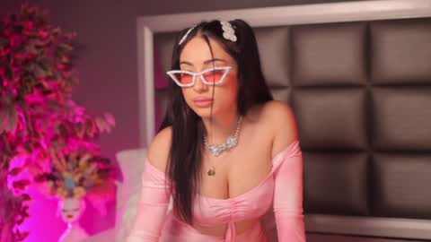 Snapshot of _anna_bloom chatting on January 16, 11:27 pm Anna online show from January 16, 11:27 pm