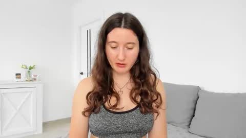 Anna online show from November 7, 12:49 pm