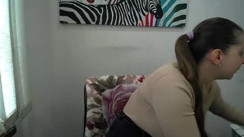 Anna online show from April 14, 6:30 am