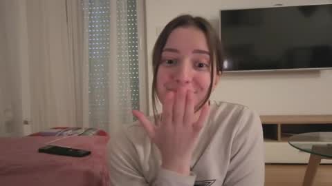 Anna online show from March 29, 1:44 pm