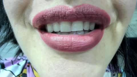 Snapshot of _antomouth_paradise chatting on December 19, 3:30 pm antonia online show from December 19, 3:30 pm