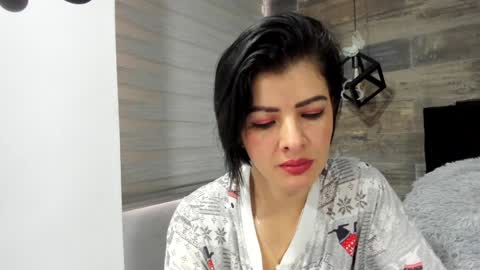 Snapshot of _antomouth_paradise chatting on December 20, 2:49 pm antonia online show from December 20, 2:49 pm