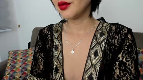 Snapshot of _antomouth_paradise chatting on January 10, 11:00 am antonia online show from January 10, 11:00 am