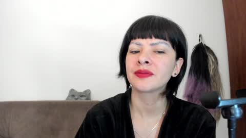 Snapshot of _antomouth_paradise chatting on January 20, 9:35 am antonia online show from January 20, 9:35 am