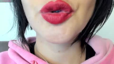 Snapshot of _antomouth_paradise chatting on February 10, 8:10 pm antonia online show from February 10, 8:10 pm