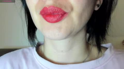 Snapshot of _antomouth_paradise chatting on February 12, 10:24 am antonia online show from February 12, 10:24 am