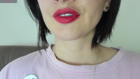 Snapshot of _antomouth_paradise chatting on February 12, 9:01 pm antonia online show from February 12, 9:01 pm