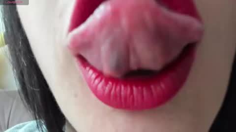 Snapshot of _antomouth_paradise chatting on February 25, 2:00 pm antonia online show from February 25, 2:00 pm