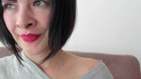 Snapshot of _antomouth_paradise chatting on February 25, 5:04 pm antonia online show from February 25, 5:04 pm