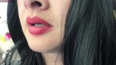 Snapshot of _antomouth_paradise chatting on March 10, 11:49 pm antonia online show from March 10, 11:49 pm