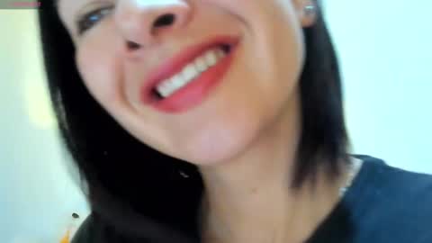 Snapshot of _antomouth_paradise chatting on September 9, 10:04 am antonia online show from September 9, 10:04 am