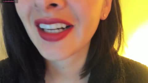 Snapshot of _antomouth_paradise chatting on October 1, 2:12 pm antonia online show from October 1, 2:12 pm