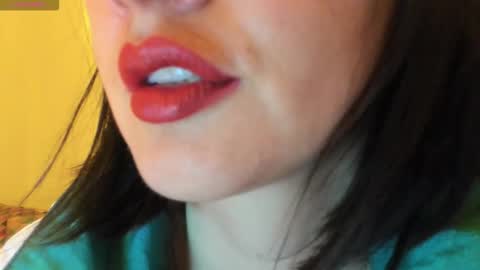 Snapshot of _antomouth_paradise chatting on October 5, 9:29 am antonia online show from October 5, 9:29 am