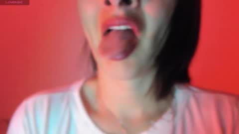 Snapshot of _antomouth_paradise chatting on November 9, 10:24 am antonia online show from November 9, 10:24 am